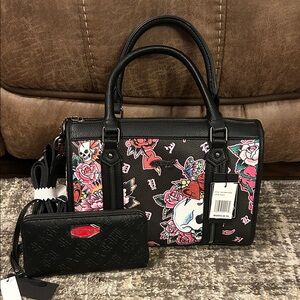 New Black Floral Women's Handbag with long strap and new wallet